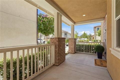 Front porch & entrance · View 12