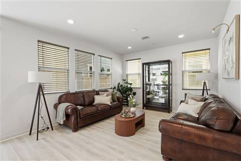Living room · View 22