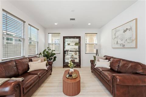 Living room · View 23