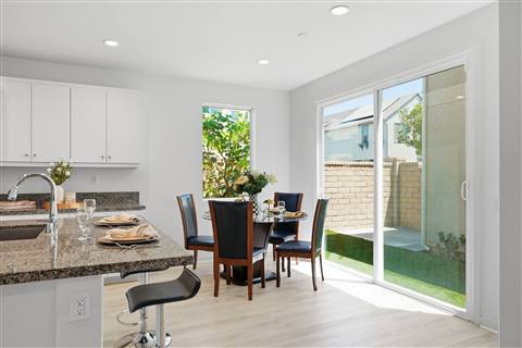 Kitchen & dining · View 29