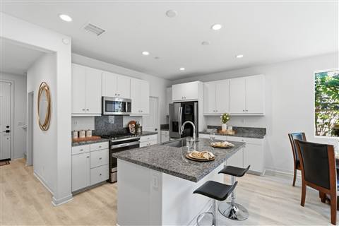 Kitchen & dining · View 35