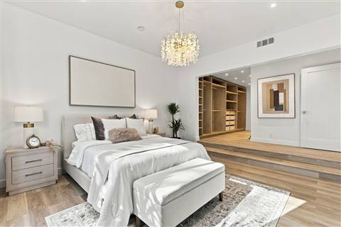 Primary bedroom · reverse view